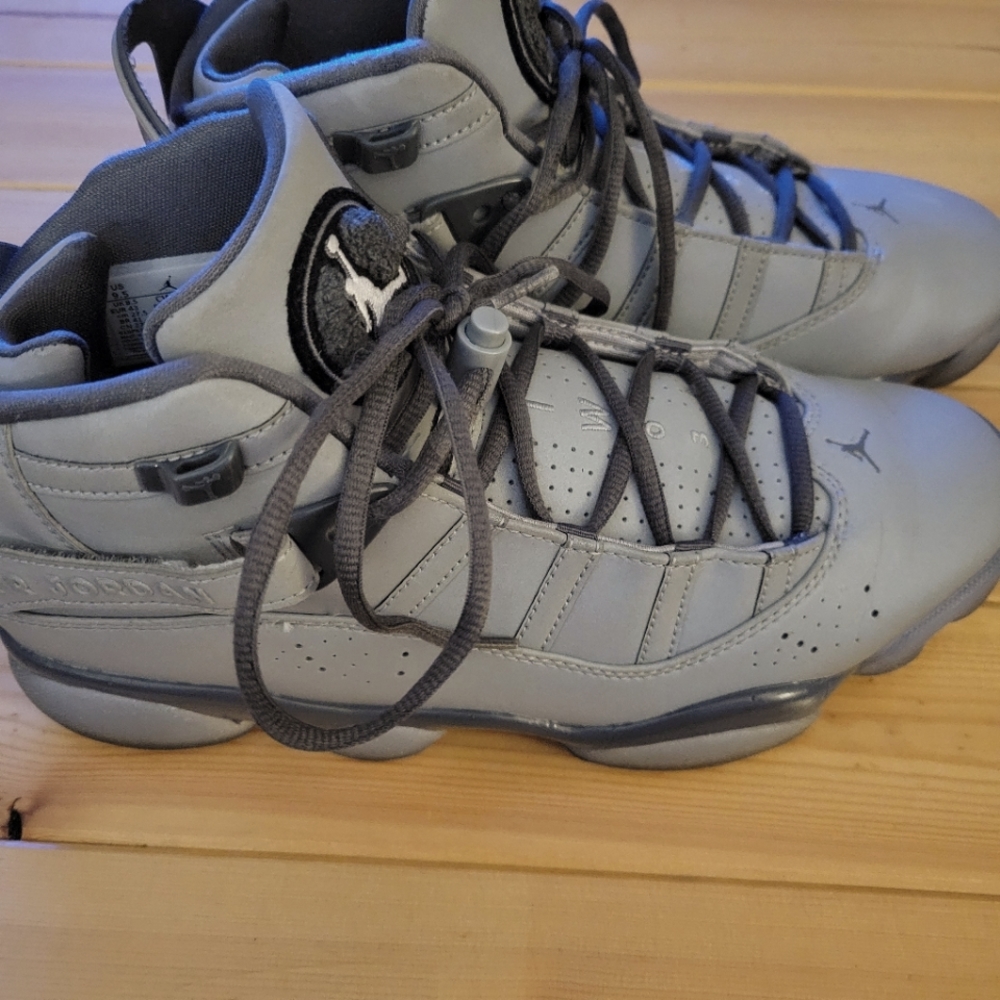 Air Jordan 6 ring- grey- 9.5- high tops